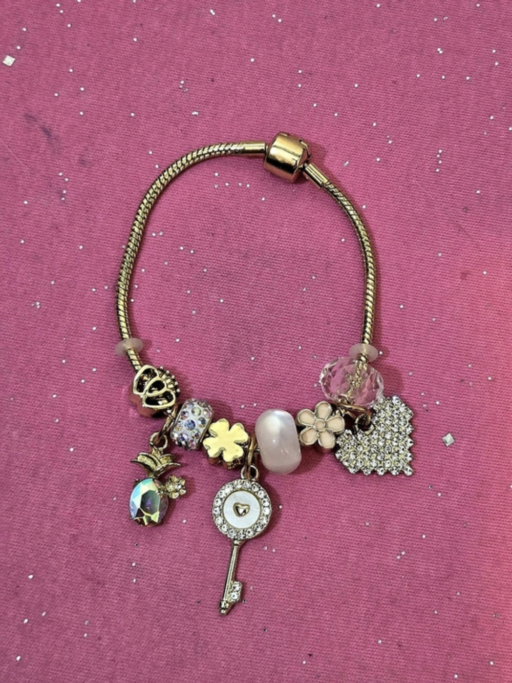 Gold Tone Cable Chain Charm Bracelet w/ Keychain, Pinneapple & Heart Dangles